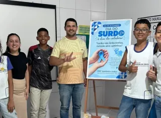 Escola de Teixeira de Freitas promove ação pelo Dia Nacional dos Surdos