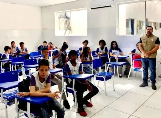 Escola Gilberto Cardoso recebe atividade educativa do NAPE sobre cidadania, em Teixeira de Freitas