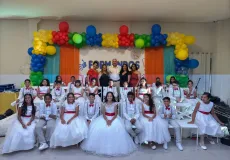 Escola Humberto realiza cerimônia de formatura dos alunos do 5º ano em Medeiros Neto