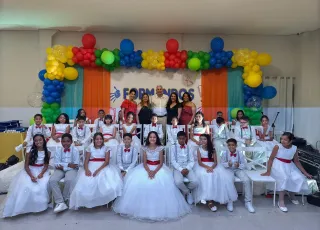 Escola Humberto realiza cerimônia de formatura dos alunos do 5º ano em Medeiros Neto