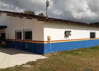 Escola Municipal Antônio Câmara Ribeiro de Nova Brasília retoma atividades normais após sua revitalização pela Prefeitura de Mucuri