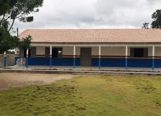 Escola Municipal do povoado de Campo Formoso é inteiramente reformada em Mucuri