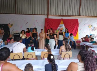 Escola Municipal Paz e Bem promove projeto "Brasil de Todas as Cores" e fortalece laços com a comunidade, em Teixeira de Freitas