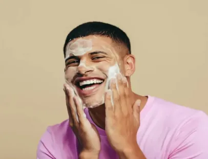 Especialistas dão dicas para homens que querem fazer skincare  