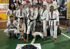 Esporte que transforma: caravelenses brilham no tatame e levam 2º lugar no Open de Karatê