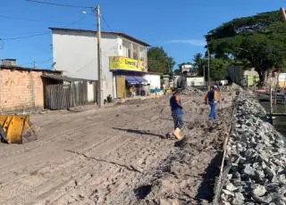 Está quase pronto o muro de arrimo de Caravelas