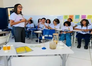 Estudantes de Prado recebem ciclo de palestras do projeto “Embasa na Escola”