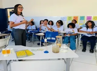 Estudantes de Prado recebem ciclo de palestras do projeto “Embasa na Escola”