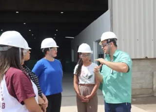 Estudantes de Psicologia visitam Usina Santa Maria para conhecer estrutura e processos internos
