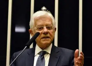 Ex-ministro de Temer, Moreira Franco também é preso no Rio de Janeiro