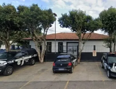 Ex-padrasto é preso suspeito de filmar adolescente nua durante banho em Teixeira de Freitas