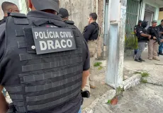 Ex-policial militar envolvido em extorsões e homicídios morre em troca de tiros policiais do Draco