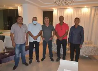 Ex prefeito de Vereda, Adalberto Nonato e vereadores reafirmam apoio ao deputado Sandro Regis