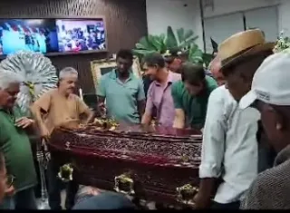  Ex-Prefeito Dr. Wagner Ramos é velado na Câmara de Vereadores em Teixeira de Freitas;  Veja a programação do funeral