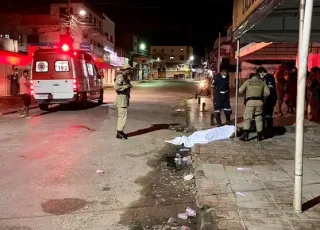 Ex presidiário é executado à tiros de espingarda em frente a lanchonete na cidade de Eunápolis