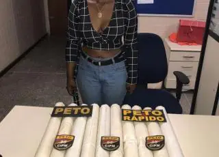 Explosivos e detonadores apreendidos com mulher em rodoviária
