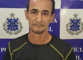 Explosivos e munição apreendidos em depósito clandestino