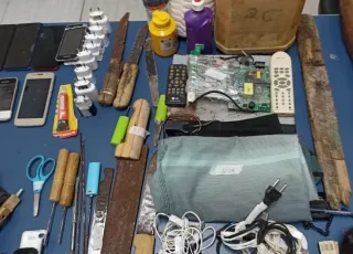 Facas, celulares, carregadores e droga são encontrados no CPTF durante nova revista