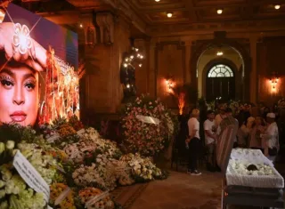 Familiares e amigos dão o último adeus a Preta Gil no Theatro Municipal do Rio de Janeiro