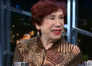 Famosos se despedem e prestam homenagens a Berta Loran  