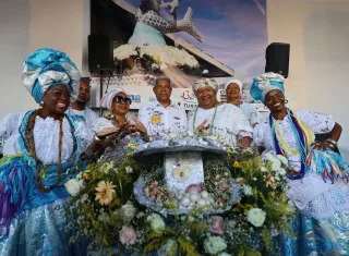 Fé e tradição marcam a Festa de Iemanjá em Salvador