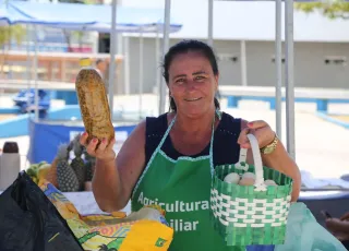 Feira da Agricultura Familiar encerra o ano com última edição em Teixeira de Freitas