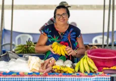 Feira da Agricultura leva produtos frescos ao centro de Teixeira de Freitas nesta sexta-feira (10)