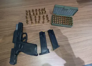 Festa termina com prisão e apreensão de arma de uso restrito em Itagimirim