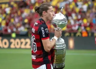 Filipe Luís assume comando interino do Flamengo