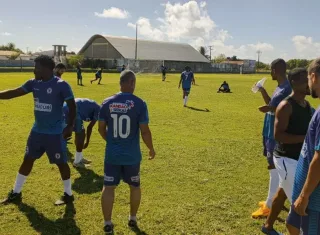 Final emocionante e decisão acirrada nos pênaltis marca o Torneio 1º de Maio em Mucuri