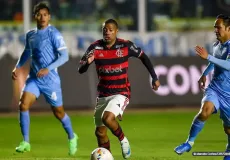 Flamengo avança na Libertadores mesmo com derrota para o Bolívar