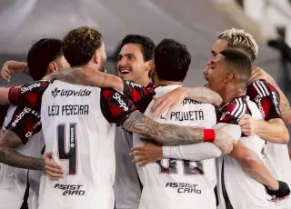 Flamengo domina clássico e goleia Botafogo no Engenhão  