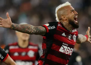 Flamengo vence Botafogo e retorna à vice-liderança do Brasileirão