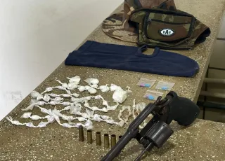 Foragido do Espírito Santo morre em confronto com a RONDESP/ES  em Teixeira de Freitas. Arma e droga foram apreendidas