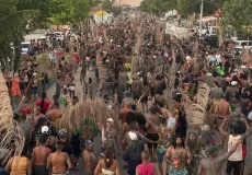 Força cultural do Bloco da Lama cresce a cada ano e confirma sua grandiosidade no Carnaval de Nova Viçosa