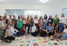 Formação amplia práticas de leitura e escrita na Educação Infantil em Teixeira de Freitas