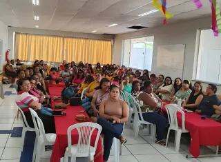 Formação de Merendeiras reforça compromisso da Prefeitura com a qualidade da alimentação escolar em Teixeira de Freitas