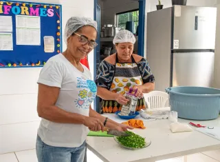 Formação de merendeiras reforça qualificação e valorização profissional na Rede Municipal de Educação