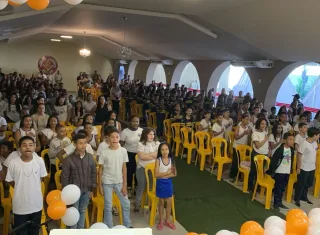 Formatura do PROERD capacita 346 alunos em Eunápolis e reforça compromisso da PMBA com a prevenção às drogas e à violência