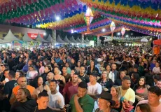 Forró do Asfalto: Segunda Noite Arrasta Multidão com Silvanno Salles e Shows de Peso