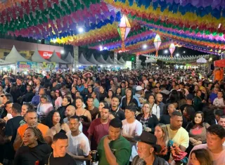 Forró do Asfalto: Segunda Noite Arrasta Multidão com Silvanno Salles e Shows de Peso