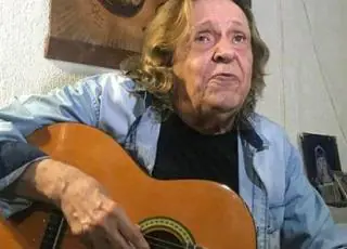 Fundador da banda Renato e seus Blue Caps morre aos 76 anos