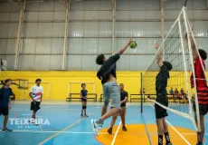 Futsal, vôlei e aprendizado: conheça as atividades do Estação Cidadania em Teixeira de Freitas