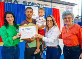 Gestão Luciana Machado entrega 96 títulos de propriedade em Argolo