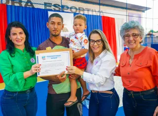 Gestão Luciana Machado entrega 96 títulos de propriedade em Argolo