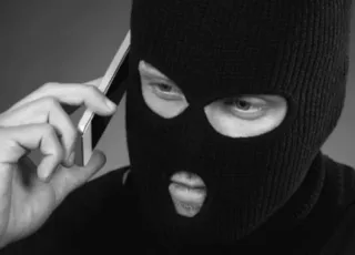 Golpe – Com número de telefone falso, criminosos tentam aplicar golpes usando o nome do prefeito de Teixeira de Freitas