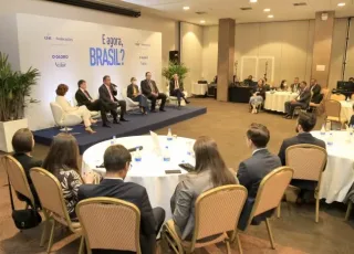 Governador da Bahia debate desafios do novo governo federal em Brasília