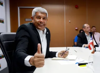 Governador Jerônimo Rodrigues anuncia ponto facultativo nos dias 22 e 23 de junho, que antecedem o feriado do São João