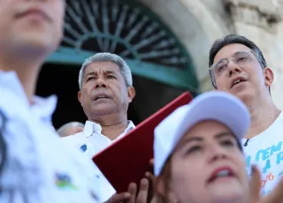 Governador Jerônimo Rodrigues celebra a fé e tradição baiana na chegada à Basílica do Senhor do Bonfim