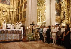 Governador Jerônimo Rodrigues participa de missa em sufrágio da alma do papa Francisco